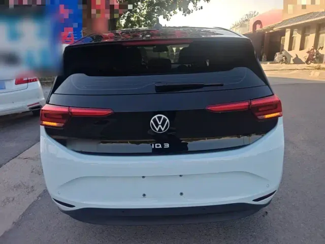 Volkswagen ID.3 — Фото автомобиля 5
