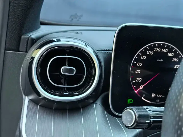 Mercedes-Benz C-Class — Фото автомобиля 12