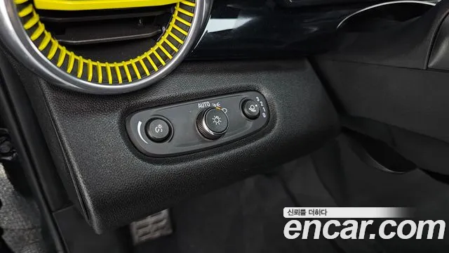 ChevroletGMDaewoo Trax Trax Кроссовер — Фото автомобиля 17