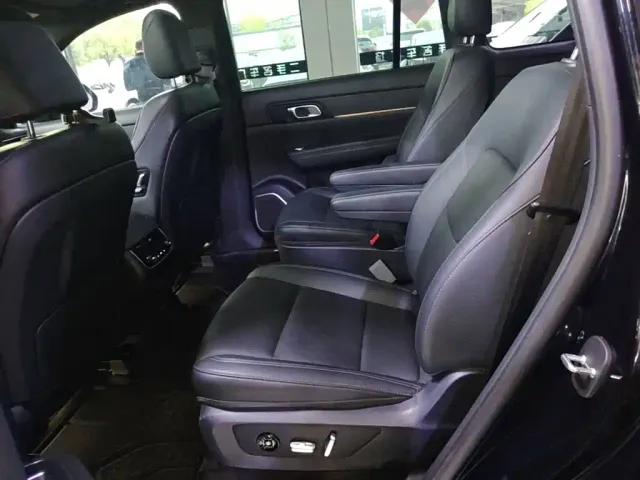 Li Auto ONE — Фото автомобиля 16