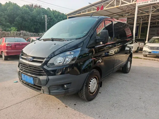 Фотография автомобиля — Ford Transit