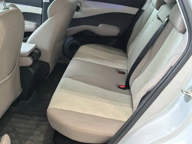 BYD Yuan PLUS — Фото автомобиля 11
