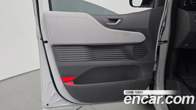 Hyundai Staria — Фото автомобиля 24