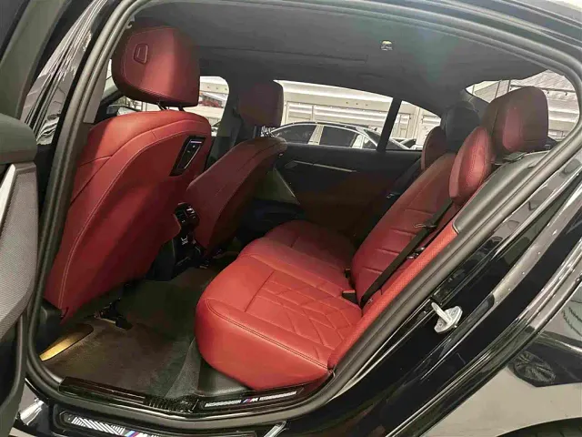 BMW 5 Series — Фото автомобиля 12