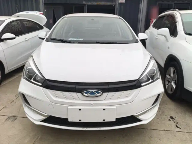 Chery Arrizo e — Фото автомобиля 2