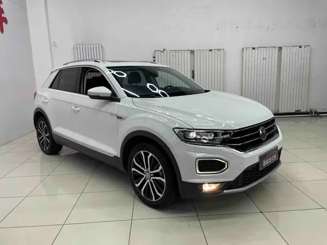 Volkswagen T-Roc — Фото автомобиля 3