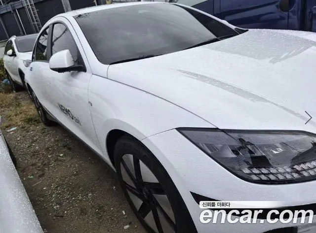 Hyundai Ioniq 6 — Фото автомобиля 4