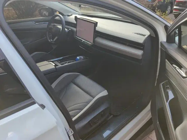 Volkswagen ID.7 Vizzion — Фото автомобиля 8