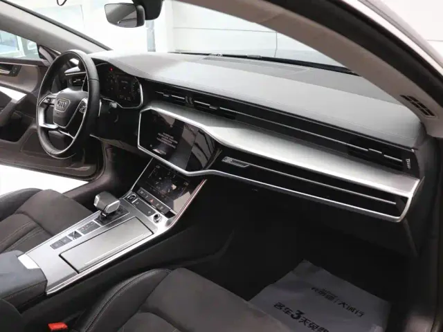 Audi A7L — Фото автомобиля 21