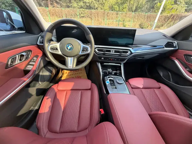 BMW i3 — Фото автомобиля 9