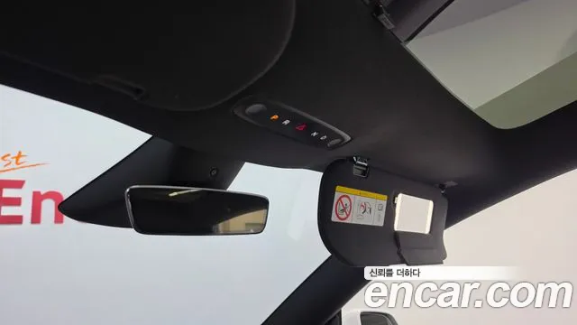 Tesla Model Y — Фото автомобиля 26