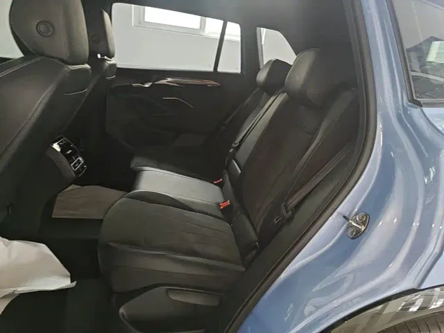 Volkswagen Tiguan L — Фото автомобиля 16