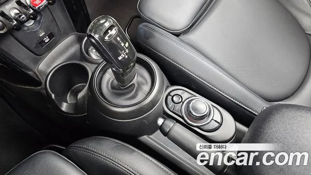 Mini Cooper Convertible — Фото автомобиля 9