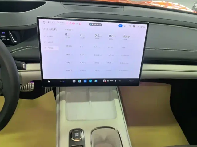 Xiaomi SU7 — Фото автомобиля 12