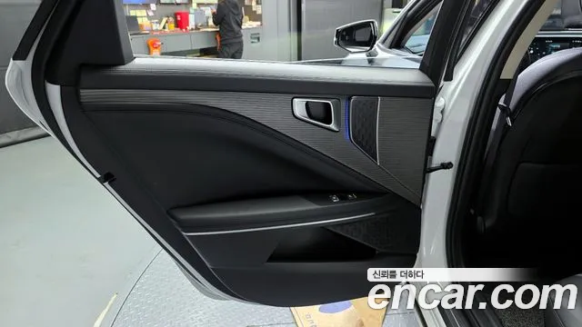 Kia K8 The New K8 2.5 Бензин 2WD — Фото автомобиля 25