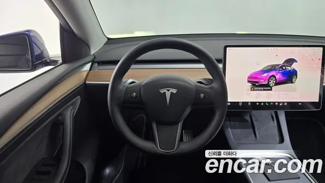 Tesla Model Y — Фото автомобиля 20