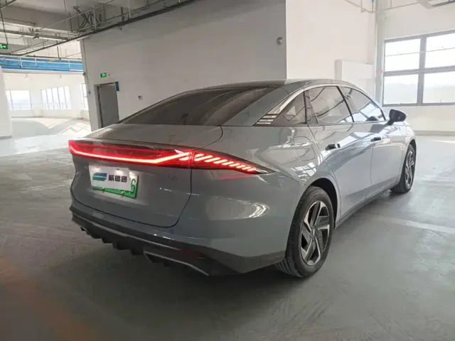 Geely Galaxy L6 — Фото автомобиля 6