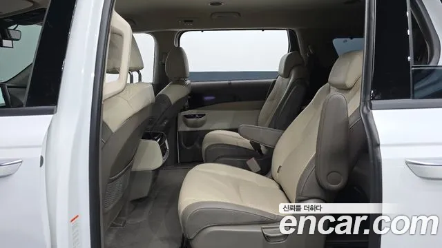 Kia Carnival 4th Gen — Фото автомобиля 18