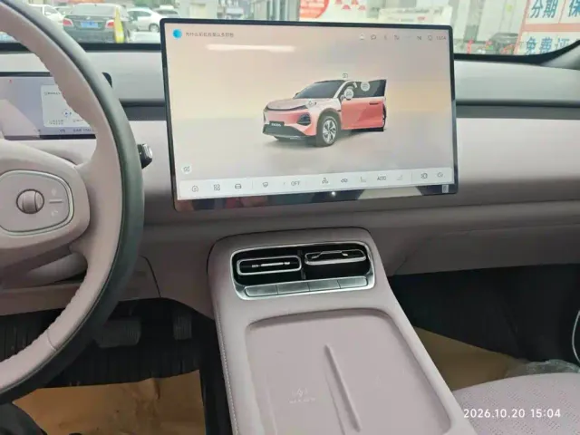 Changan Qiyuan Q05 — Фото автомобиля 12