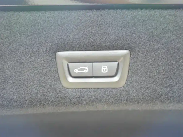 BMW 7 Series — Фото автомобиля 15