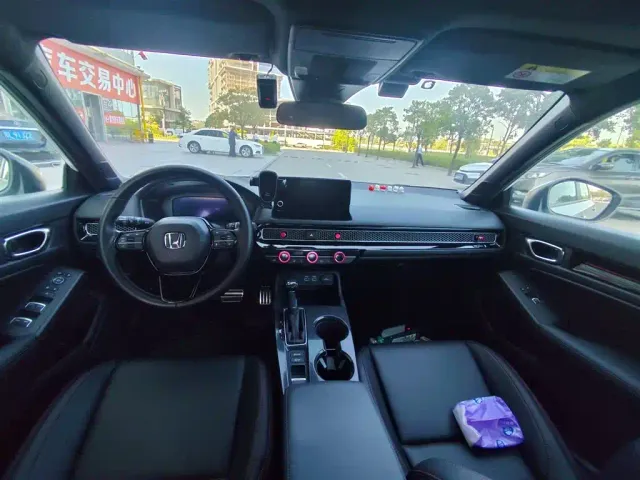 Honda Civic — Фото автомобиля 5