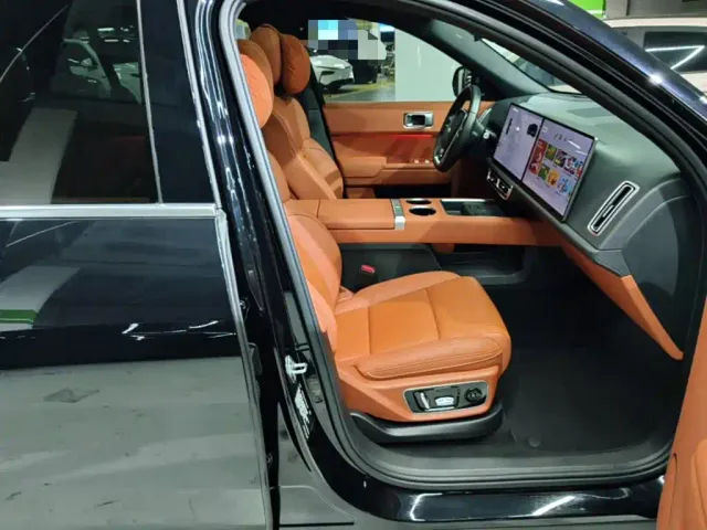 Li Auto L7 — Фото автомобиля 24