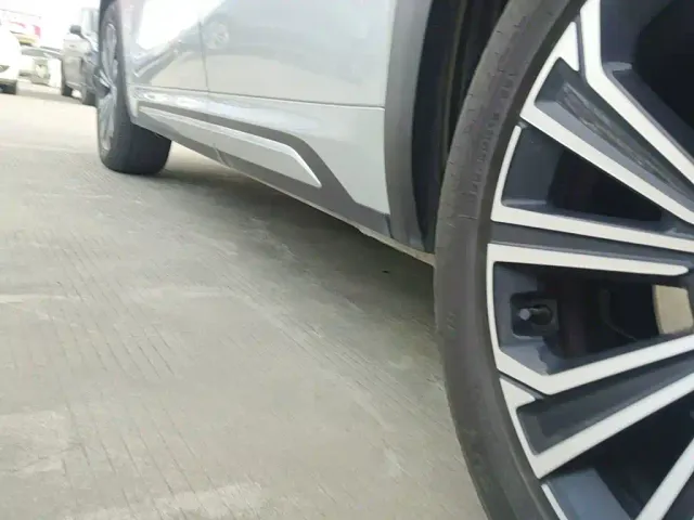 Geely Galaxy Starship 7 EM-i — Фото автомобиля 21