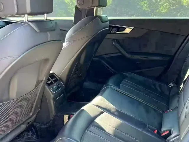 Audi Audi A4L 2024 40 TFSI Luxury Dynamic — Фото автомобиля 5