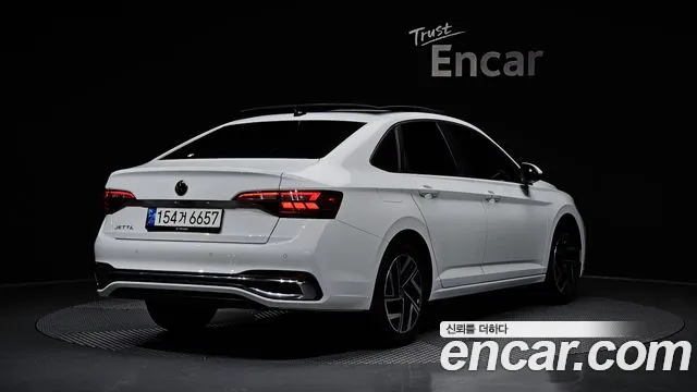 Volkswagen Jetta — Фото автомобиля 2