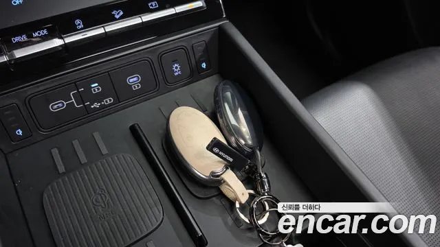 Hyundai Santa Fe MX5 — Фото автомобиля 15