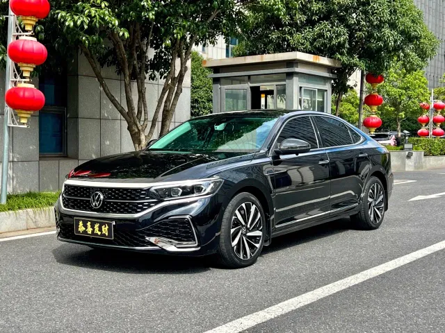 Фотография автомобиля — Volkswagen Passat