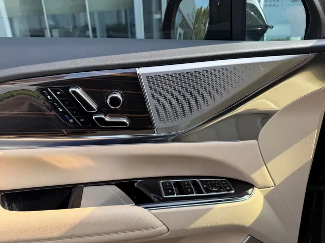 Cadillac XT5 — Фото автомобиля 6