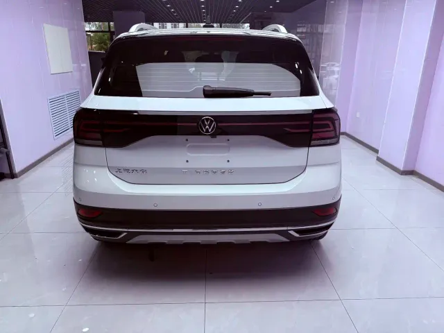 Volkswagen T-Cross — Фото автомобиля 3
