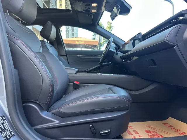 Ford Mondeo — Фото автомобиля 10