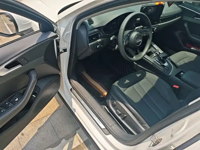Audi A4L — Фото автомобиля 15