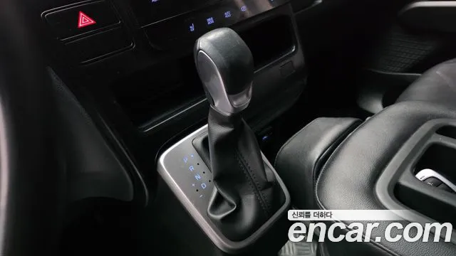 Hyundai Staria — Фото автомобиля 12