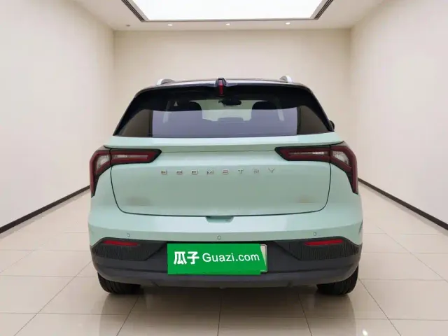 Geely Geometry Geely Geometry E Firefly 2022 401KM Delicate Tiger 4-seater — Фото автомобиля 5