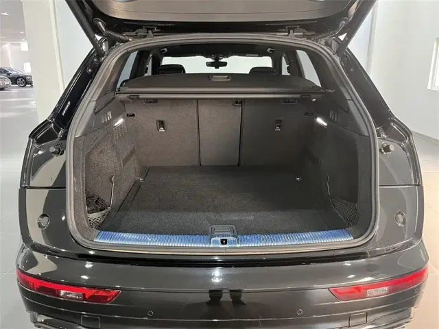 Audi Q5L — Фото автомобиля 9