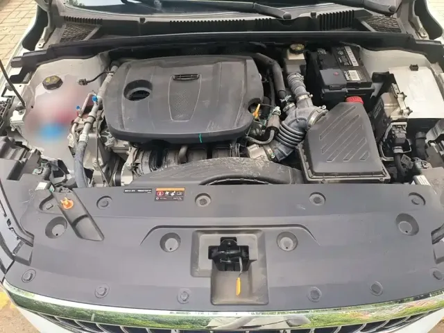 Geely Emgrand 2025 4th Gen 1.5L CVT Premium — Фото автомобиля 16