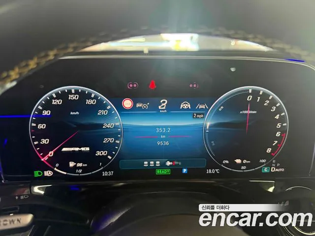 Mercedes-Benz E-Class — Фото автомобиля 5