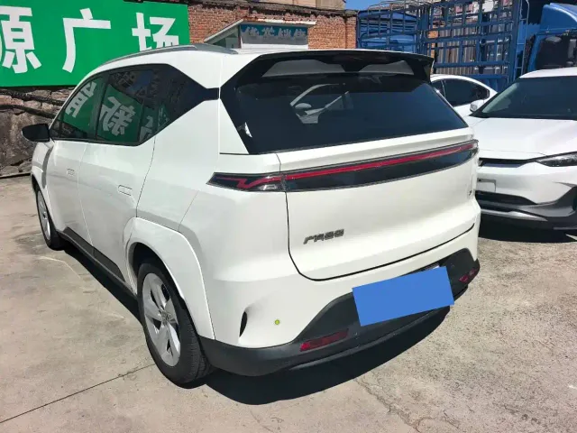 Hycan Z03 — Фото автомобиля 6