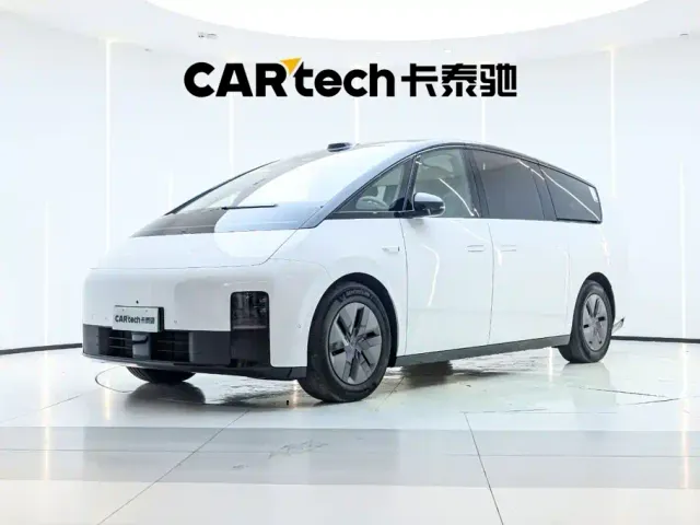 Li Auto MEGA — Фото автомобиля 10