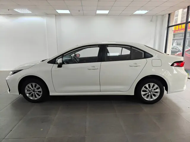 Toyota Corolla — Фото автомобиля 4