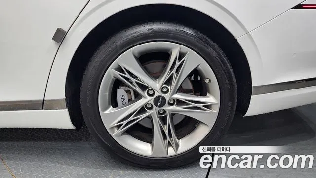Genesis G90 Бензин 3.5 турбо AWD — Фото автомобиля 18