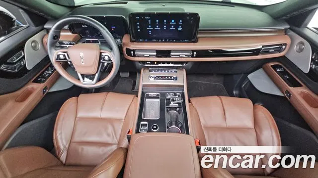 Lincoln Aviator 2nd Gen — Фото автомобиля 10