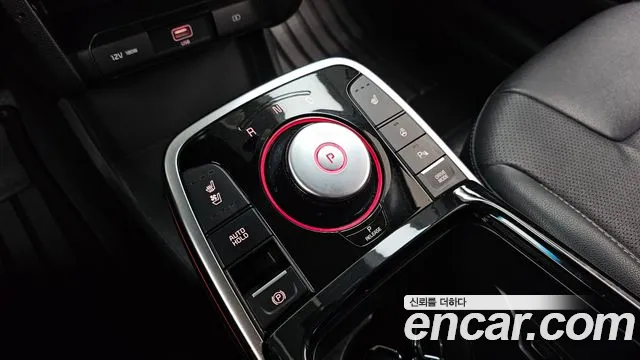 Kia Niro — Фото автомобиля 9