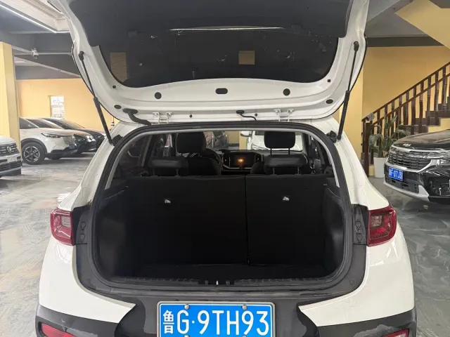 Kia KX1 — Фото автомобиля 7