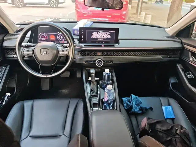 Honda Accord — Фото автомобиля 5