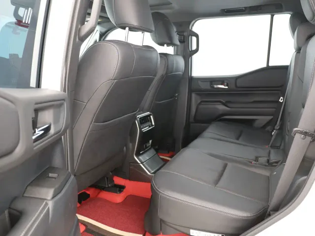 Toyota Prado — Фото автомобиля 10