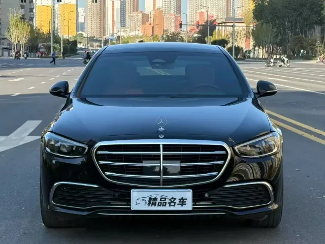 Mercedes-Benz S-Class — Фото автомобиля 2